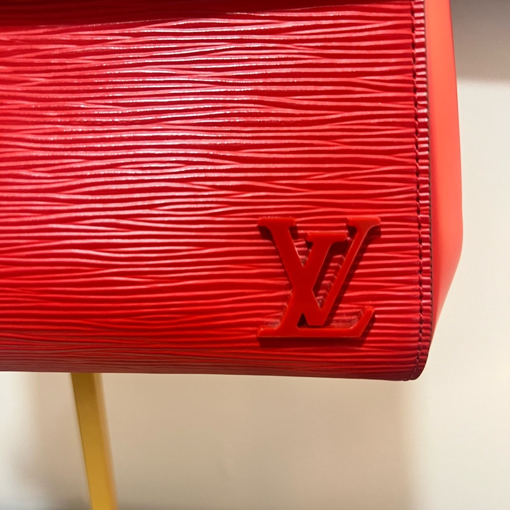 Louis Vuitton Red Epi Leather Cluny medium Top-Handle bag - Picture 3 of 4